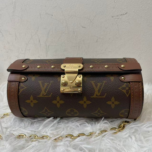 (Preowned) LOUIS VUITTON PAPILLON TRUNK