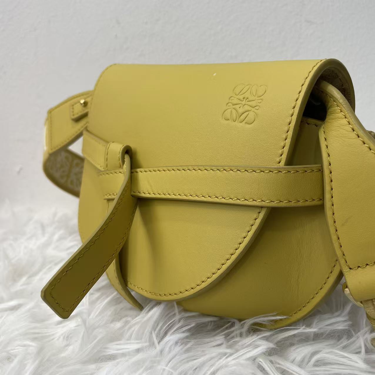 (Preowned) LOEWE Gate