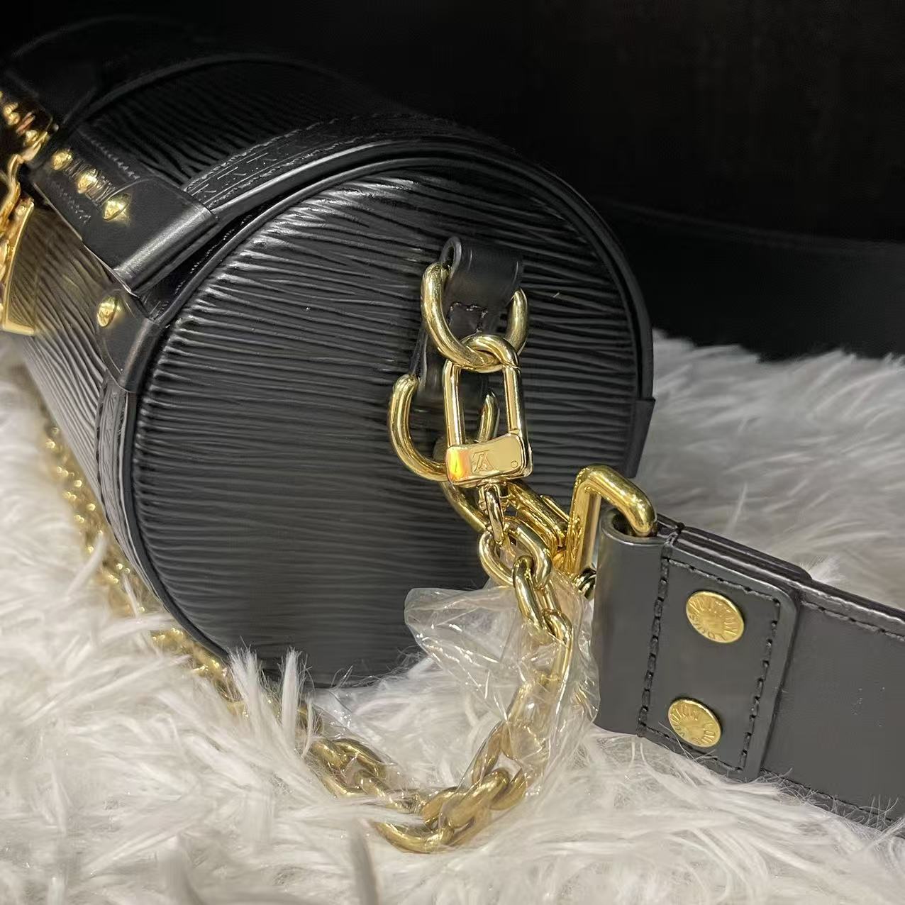 (Preowned) LOUIS VUITTON Papillon Trunk