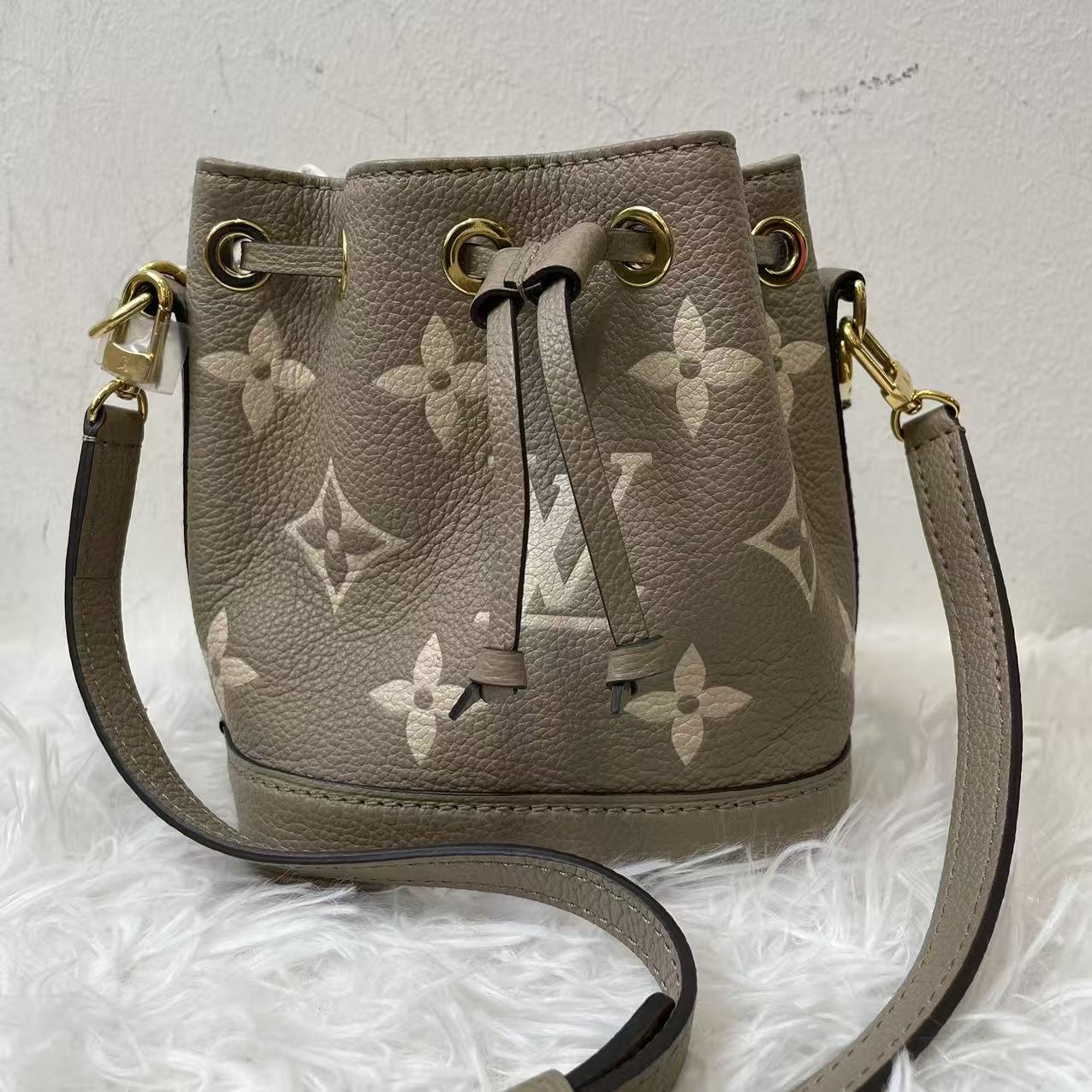 (Preowned) LOUIS VUITTON NOE NANO