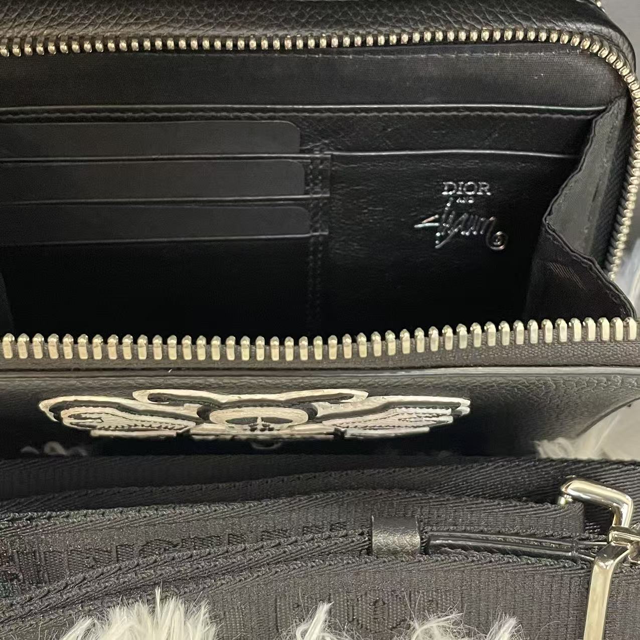 (Preowned) DIOR DIOR x Shawn collaboration, grainy small bee embroidery, cowhide leather, messenger bag for men, black