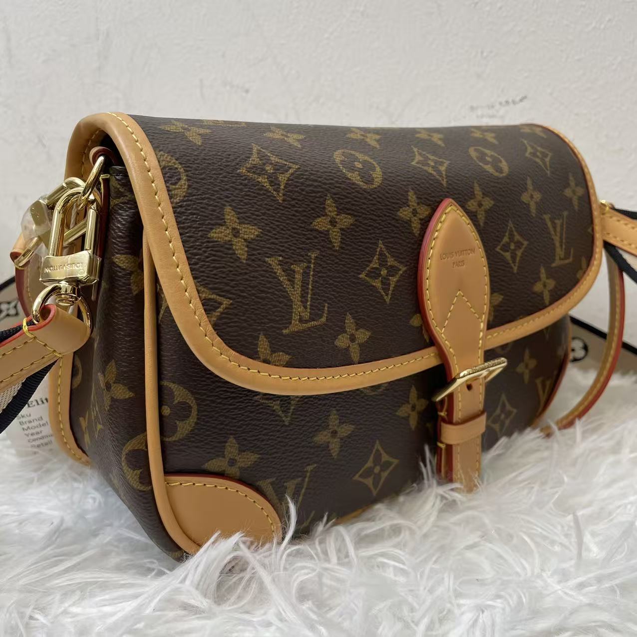 (Preowned) LOUIS VUITTON Diane PM