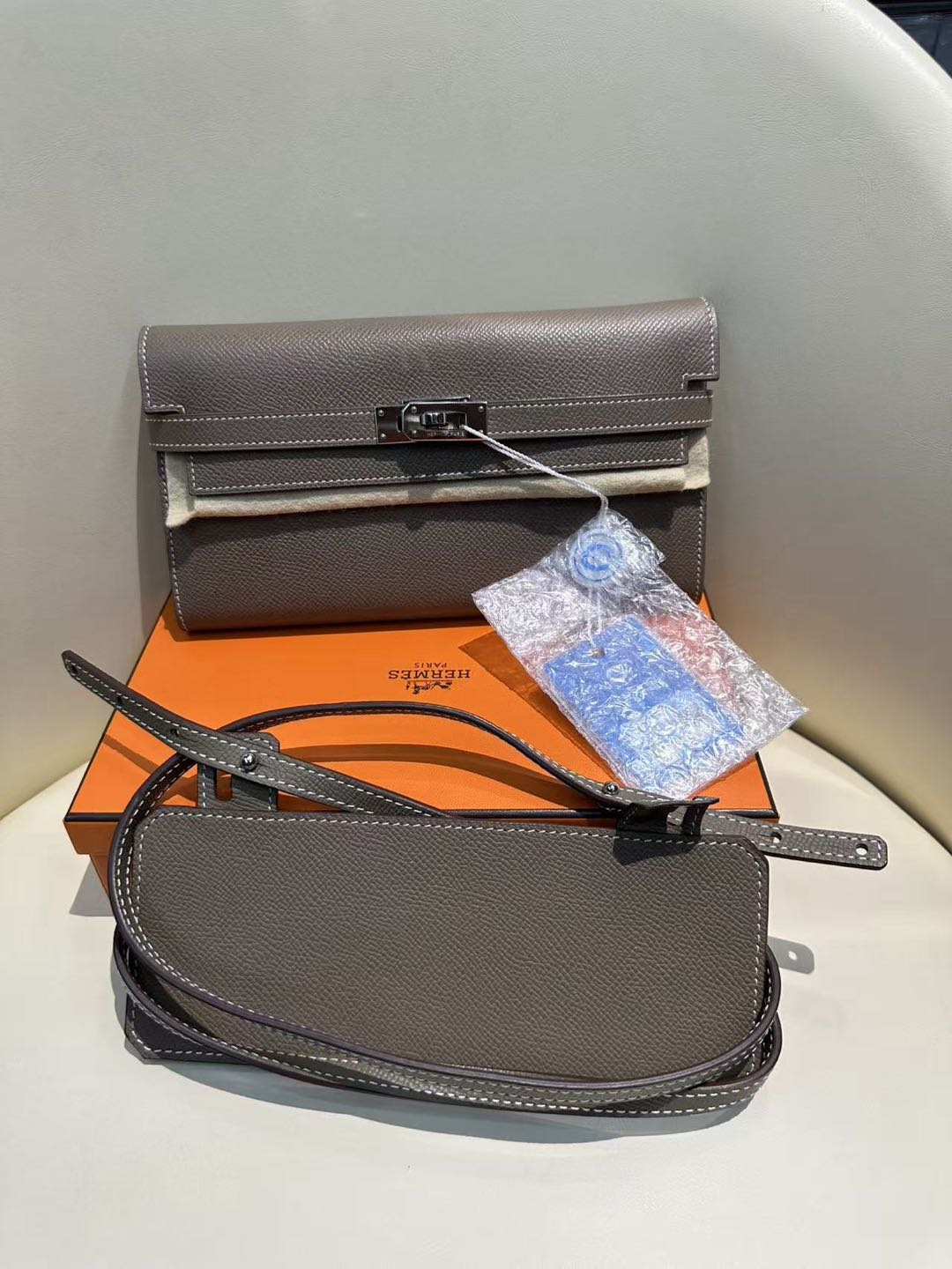 (Preowned) HERMES Kelly Wallet