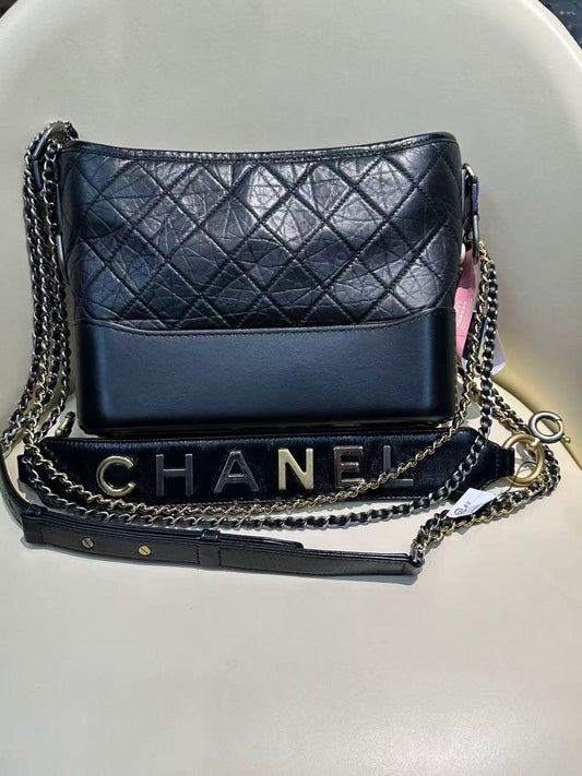 (Preowned) CHANEL Gabrielle Medium